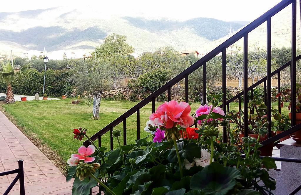 Hotel Rural Hosteria Fontivieja Losar De La Vera Buitenkant foto